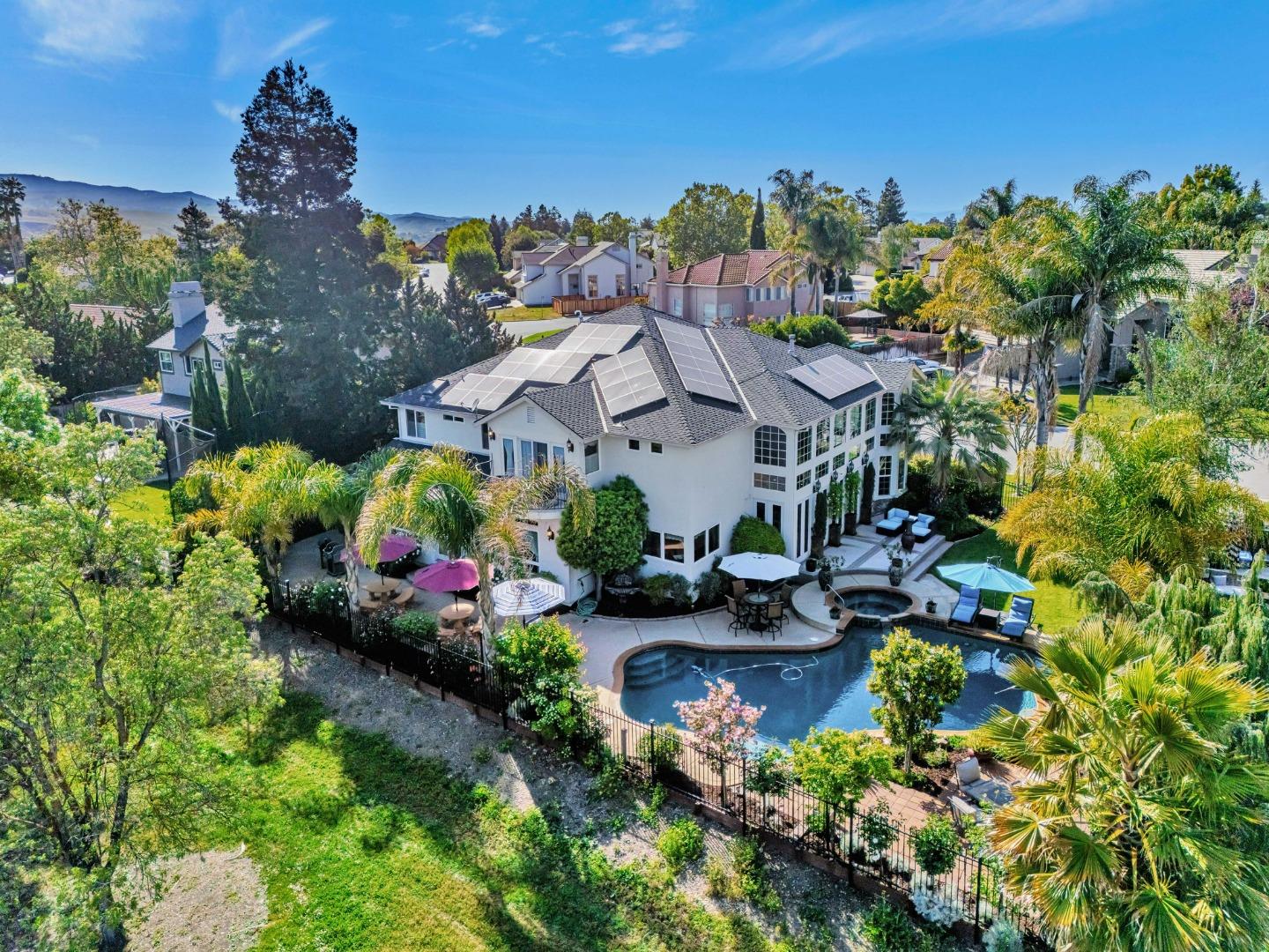 Detail Gallery Image 81 of 132 For 290 Bonnie Ln, Hollister,  CA 95023 - 4 Beds | 3 Baths