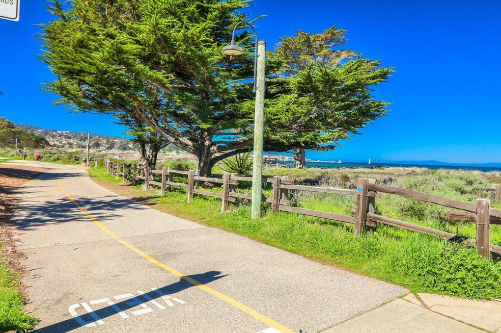 Detail Gallery Image 17 of 18 For 1 La Playa St, Monterey,  CA 93940 - 2 Beds | 2/1 Baths