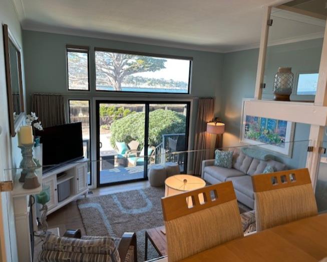 Detail Gallery Image 6 of 18 For 1 La Playa St, Monterey,  CA 93940 - 2 Beds | 2/1 Baths