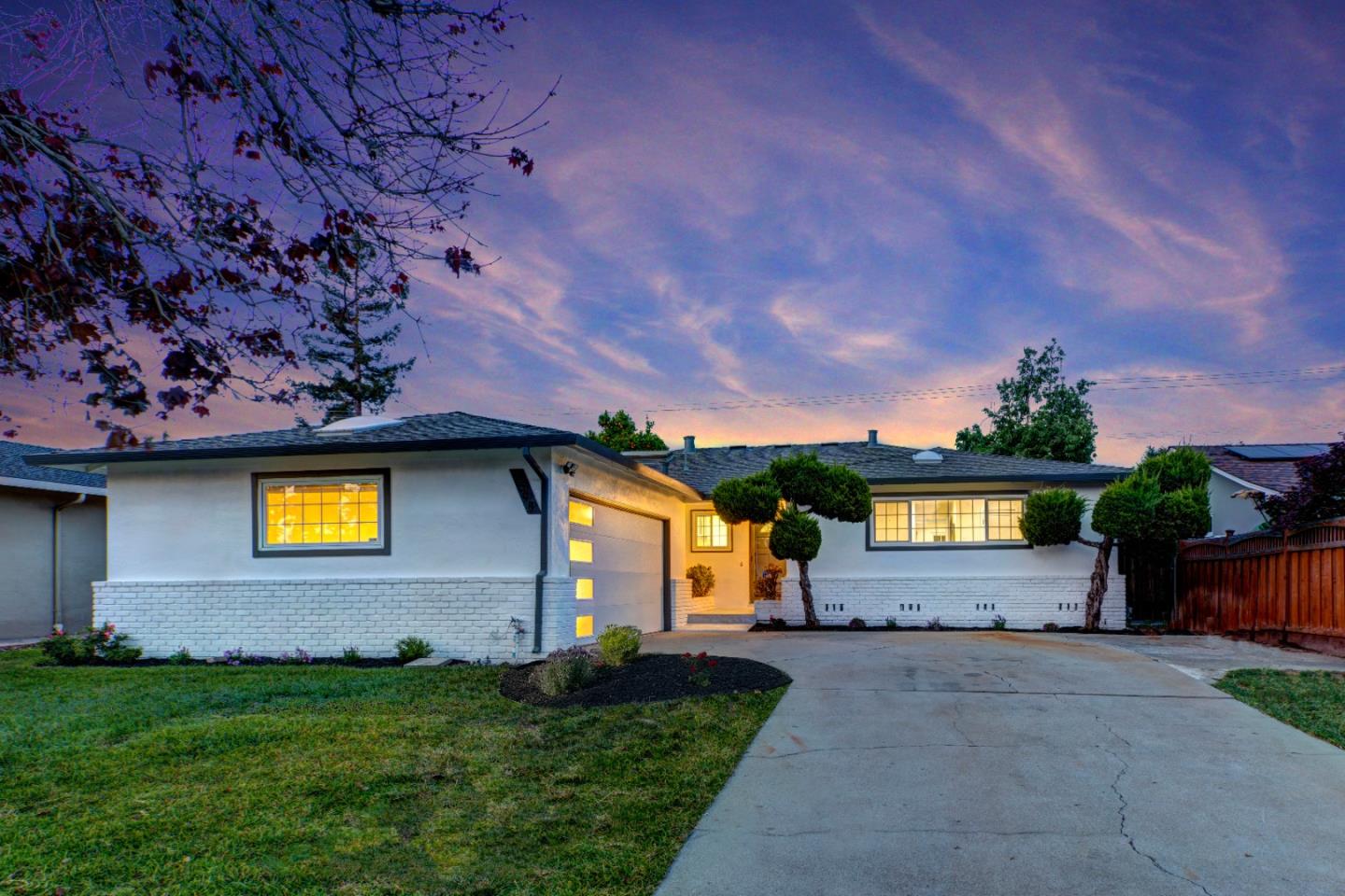 Detail Gallery Image 2 of 30 For 2598 Meridian Ave, San Jose,  CA 95124 - 3 Beds | 2 Baths