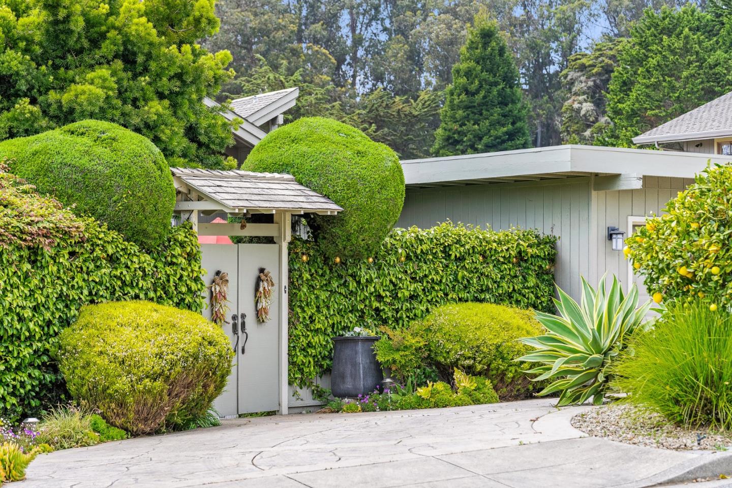 Detail Gallery Image 4 of 46 For 503 Saint Andrews Dr, Aptos,  CA 95003 - 3 Beds | 2 Baths