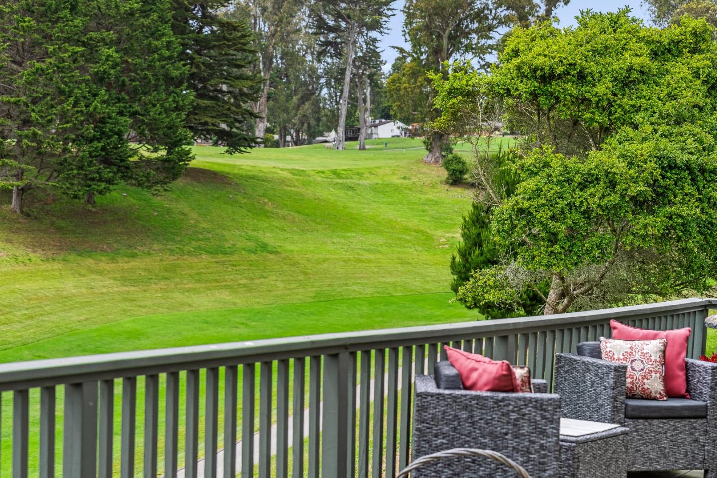 Detail Gallery Image 5 of 46 For 503 Saint Andrews Dr, Aptos,  CA 95003 - 3 Beds | 2 Baths