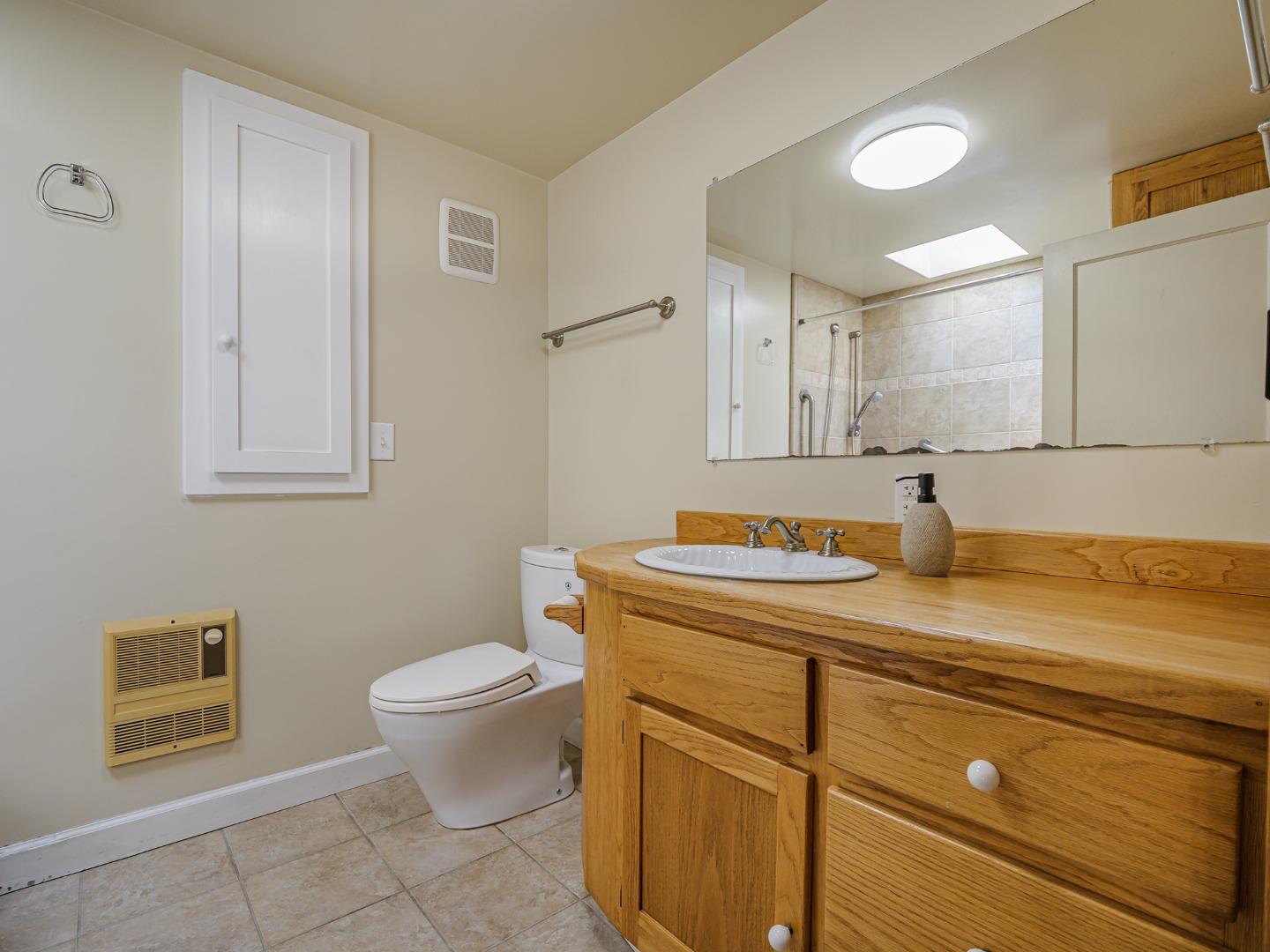 Detail Gallery Image 22 of 67 For 215 Trescony St, Santa Cruz,  CA 95060 - 6 Beds | 3 Baths
