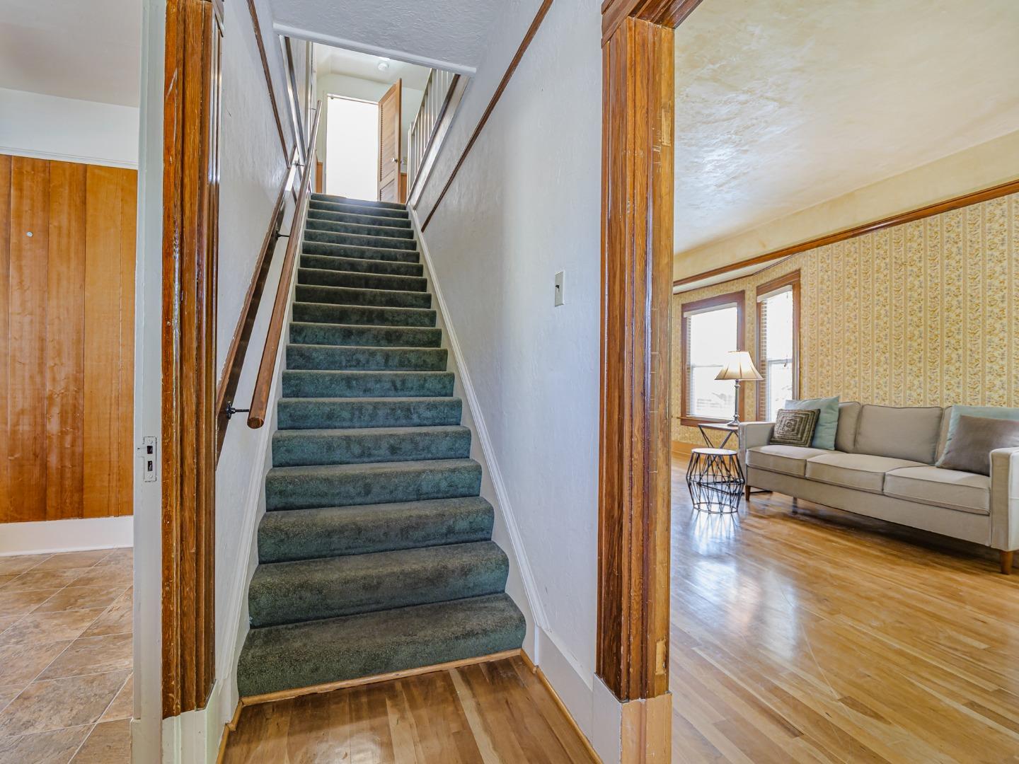 Detail Gallery Image 36 of 67 For 215 Trescony St, Santa Cruz,  CA 95060 - 6 Beds | 3 Baths