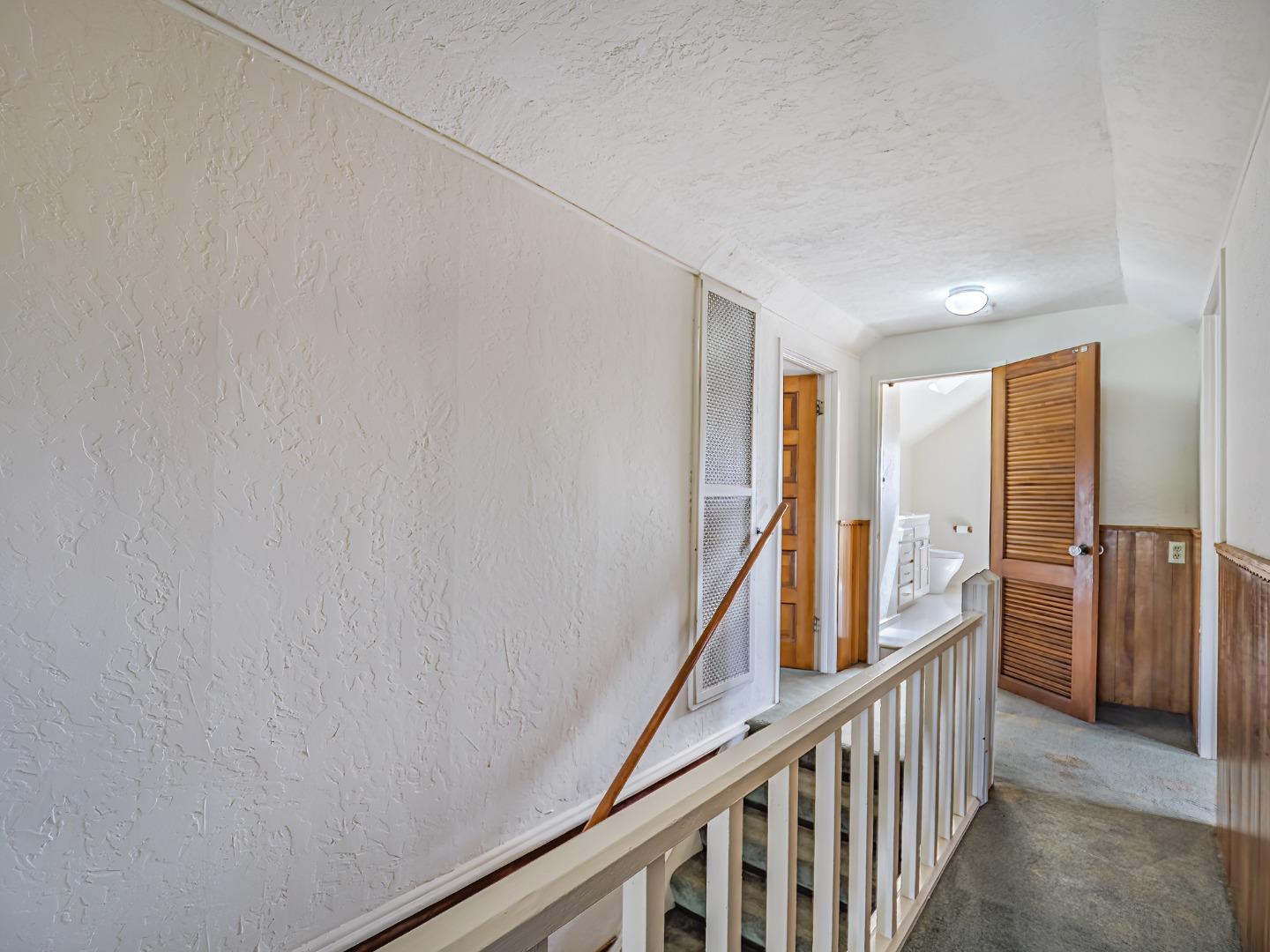 Detail Gallery Image 37 of 67 For 215 Trescony St, Santa Cruz,  CA 95060 - 6 Beds | 3 Baths