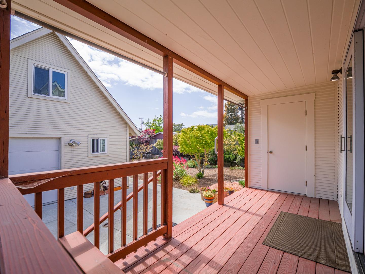 Detail Gallery Image 50 of 67 For 215 Trescony St, Santa Cruz,  CA 95060 - 6 Beds | 3 Baths