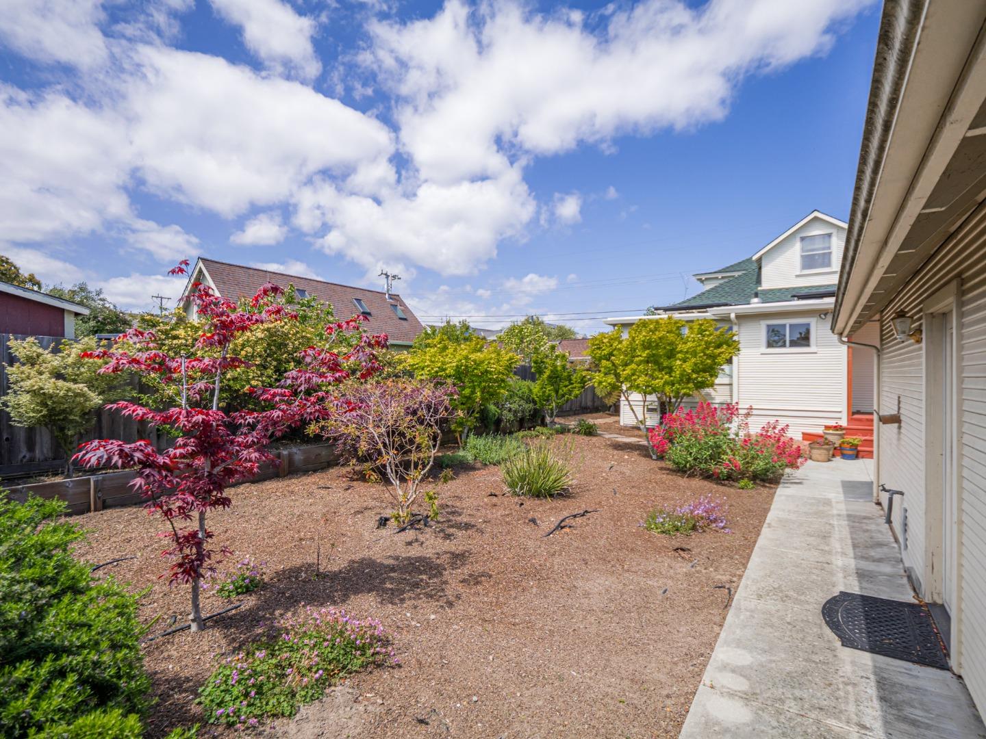 Detail Gallery Image 67 of 67 For 215 Trescony St, Santa Cruz,  CA 95060 - 6 Beds | 3 Baths