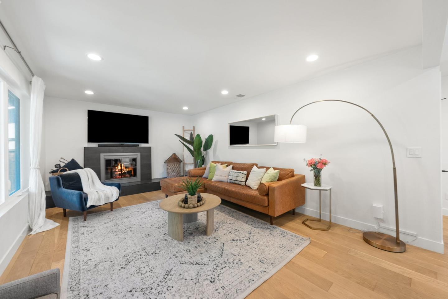 Detail Gallery Image 10 of 41 For 1370 Lansing Ave, San Jose,  CA 95118 - 3 Beds | 2 Baths