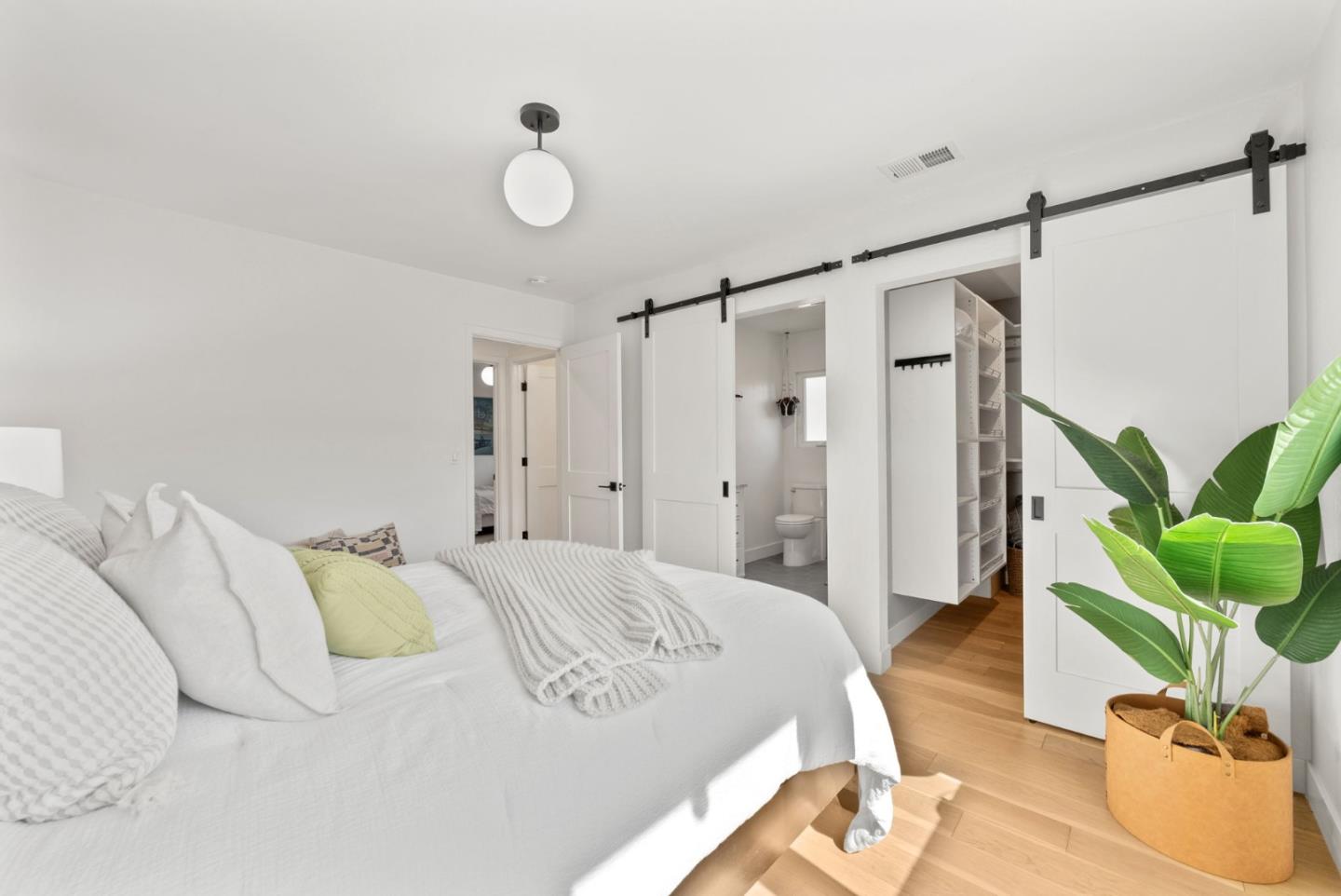 Detail Gallery Image 17 of 41 For 1370 Lansing Ave, San Jose,  CA 95118 - 3 Beds | 2 Baths