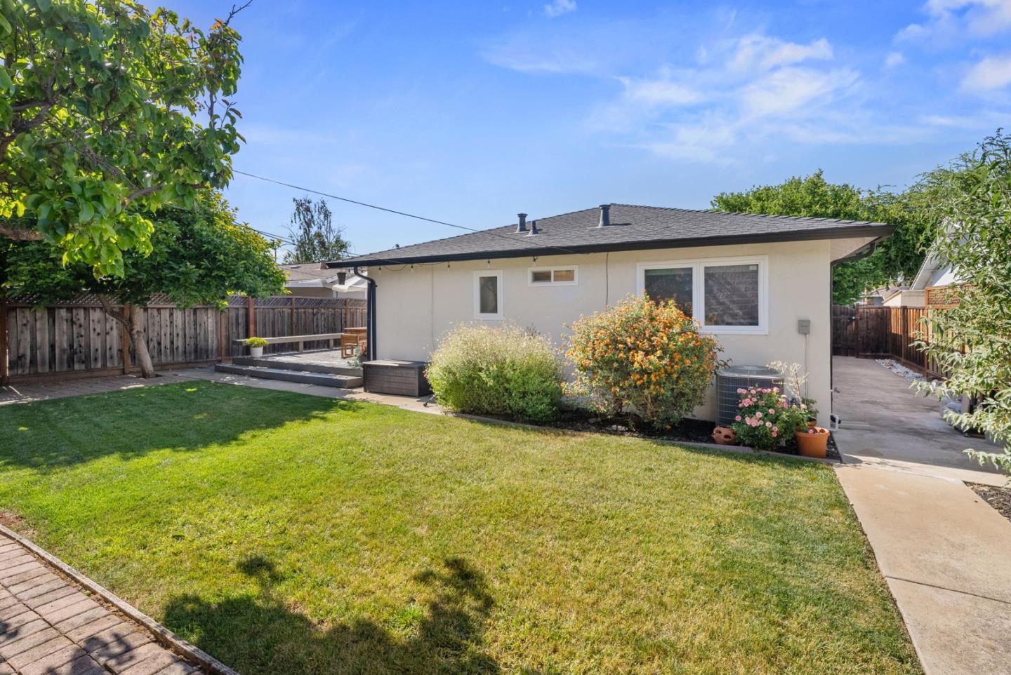 Detail Gallery Image 35 of 41 For 1370 Lansing Ave, San Jose,  CA 95118 - 3 Beds | 2 Baths