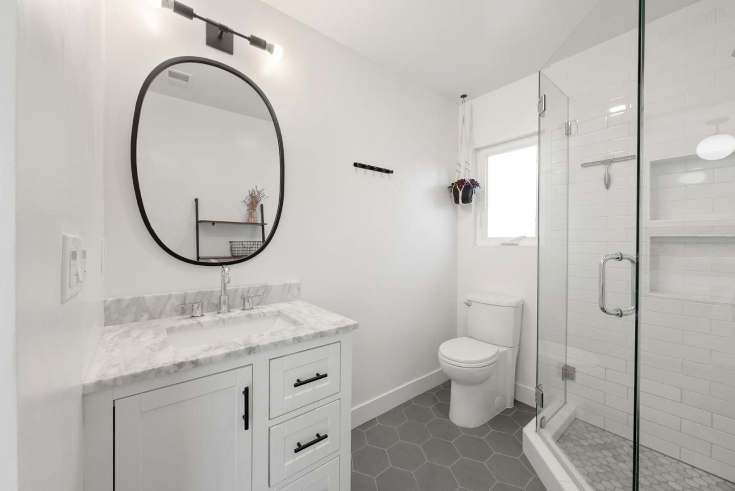 Detail Gallery Image 5 of 41 For 1370 Lansing Ave, San Jose,  CA 95118 - 3 Beds | 2 Baths
