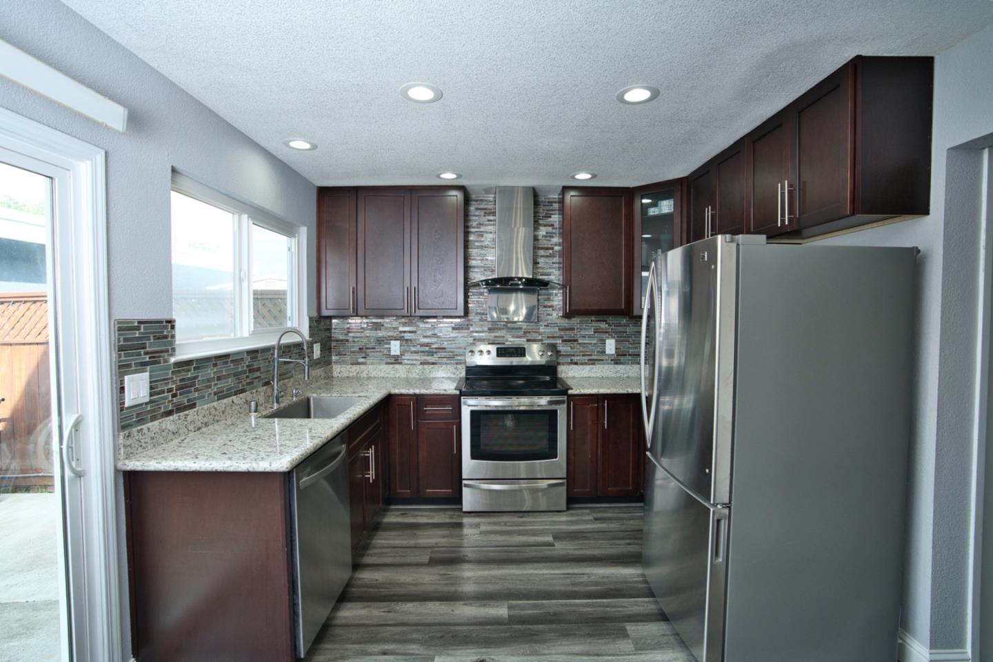 Detail Gallery Image 10 of 20 For 4605 Granada Way, Union City,  CA 94587 - 2 Beds | 1/1 Baths