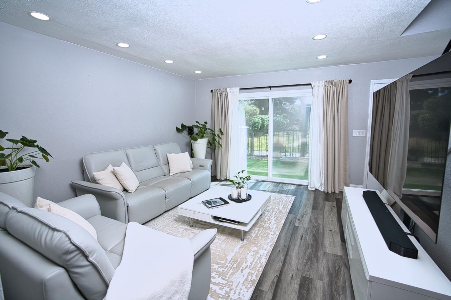 Detail Gallery Image 5 of 20 For 4605 Granada Way, Union City,  CA 94587 - 2 Beds | 1/1 Baths