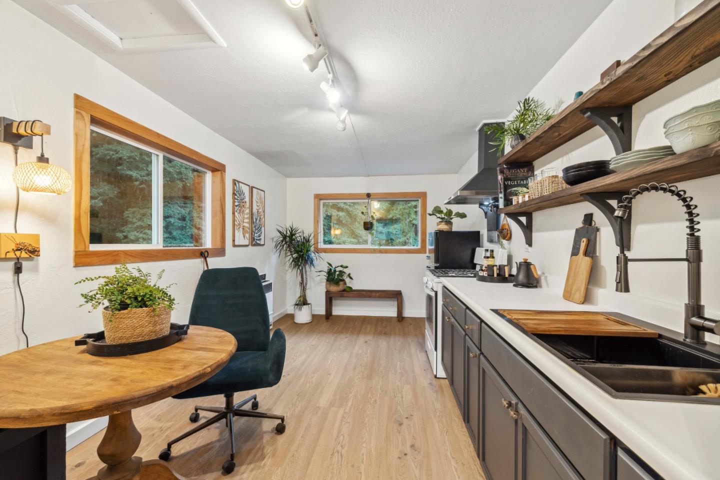 Detail Gallery Image 18 of 71 For 1931 Gold Gulch Rd, Felton,  CA 95018 - 3 Beds | 3 Baths