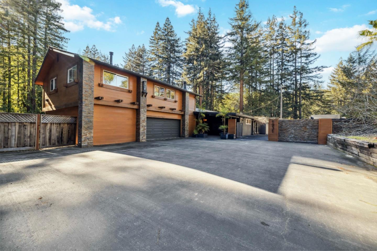 Detail Gallery Image 3 of 71 For 1931 Gold Gulch Rd, Felton,  CA 95018 - 3 Beds | 3 Baths