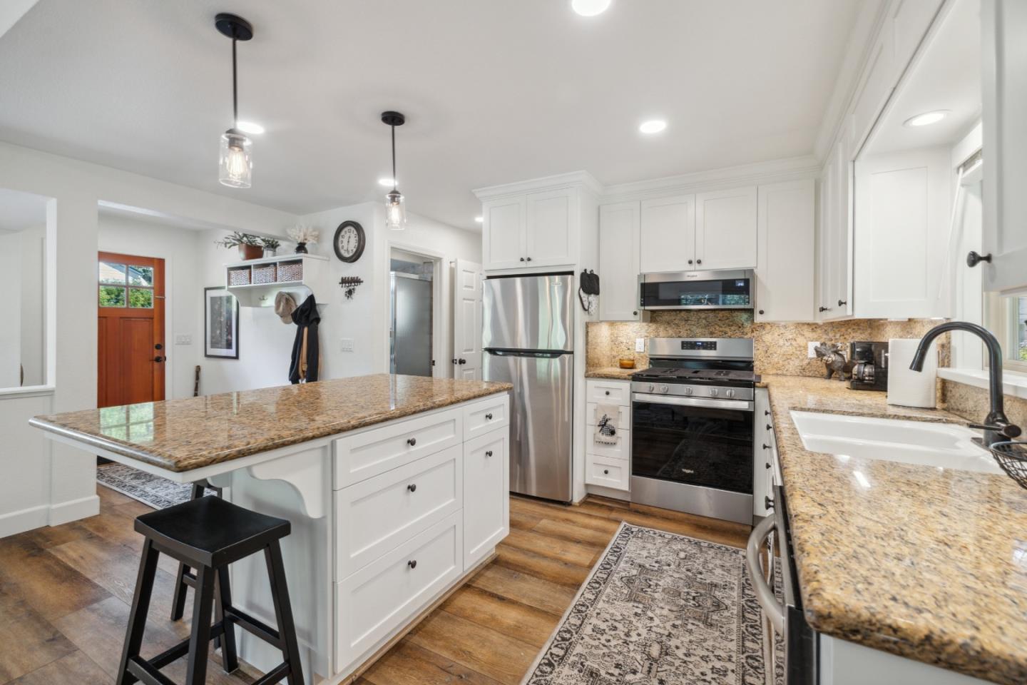Detail Gallery Image 11 of 42 For 8055 Fernwood Ave, Ben Lomond,  CA 95005 - 2 Beds | 1 Baths