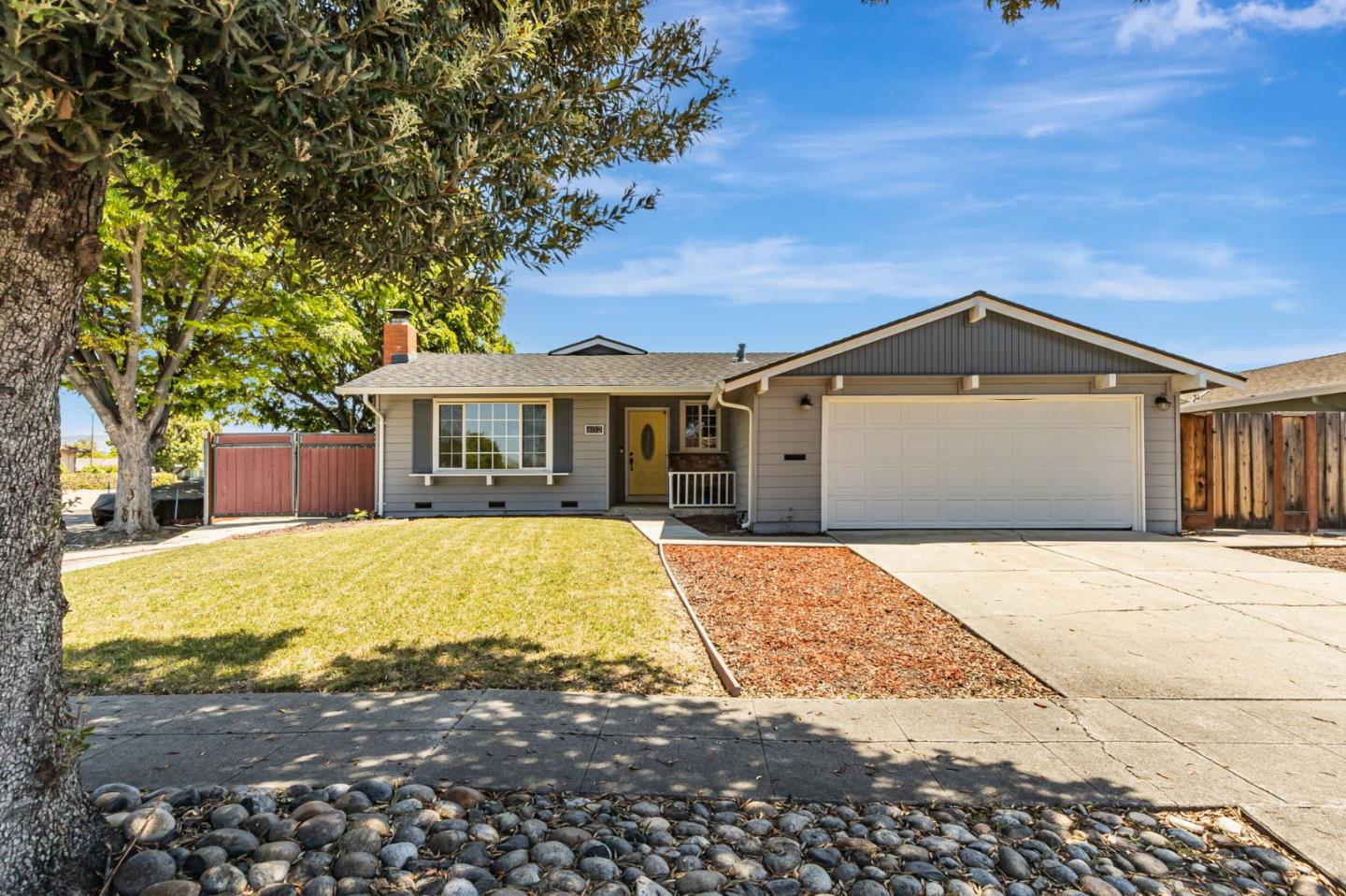 Detail Gallery Image 43 of 46 For 602 Azule Ave, San Jose,  CA 95123 - 4 Beds | 2 Baths