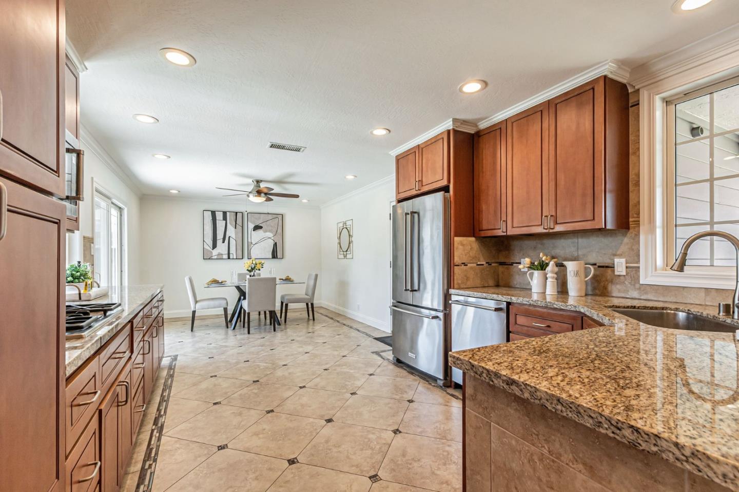 Detail Gallery Image 8 of 46 For 602 Azule Ave, San Jose,  CA 95123 - 4 Beds | 2 Baths