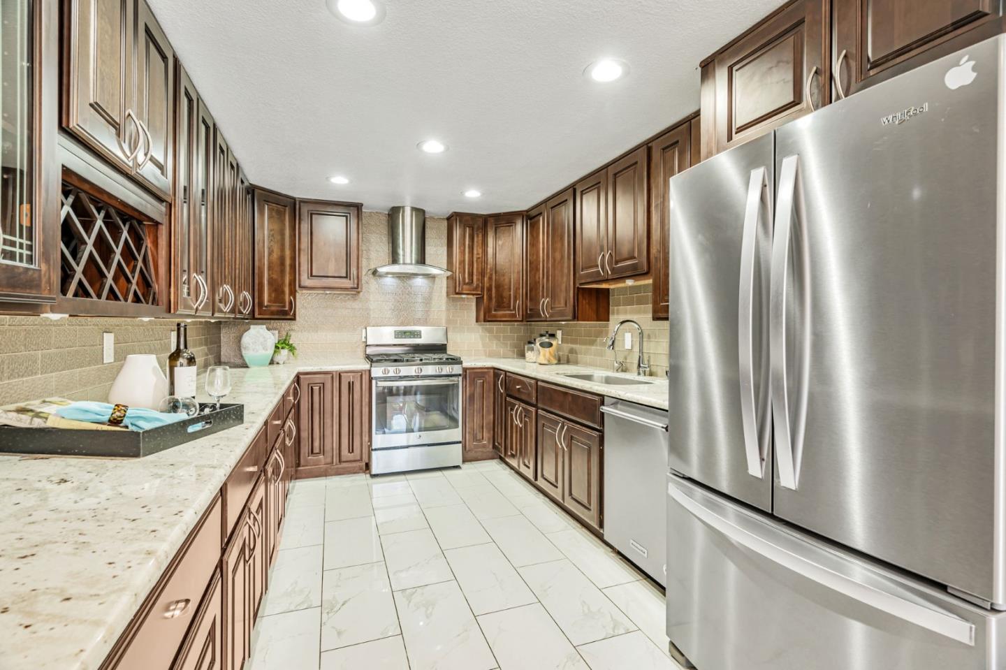 Detail Gallery Image 12 of 26 For 3915 Jerabek Ct, San Jose,  CA 95136 - 3 Beds | 2 Baths