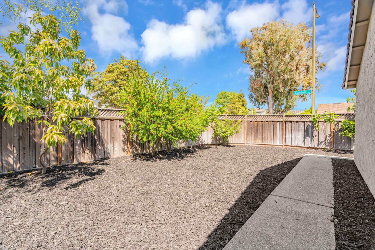 Detail Gallery Image 25 of 26 For 3915 Jerabek Ct, San Jose,  CA 95136 - 3 Beds | 2 Baths