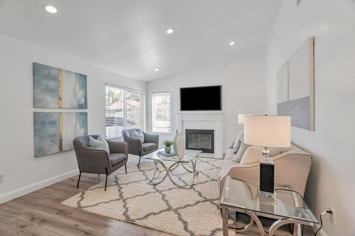 Detail Gallery Image 4 of 26 For 3915 Jerabek Ct, San Jose,  CA 95136 - 3 Beds | 2 Baths