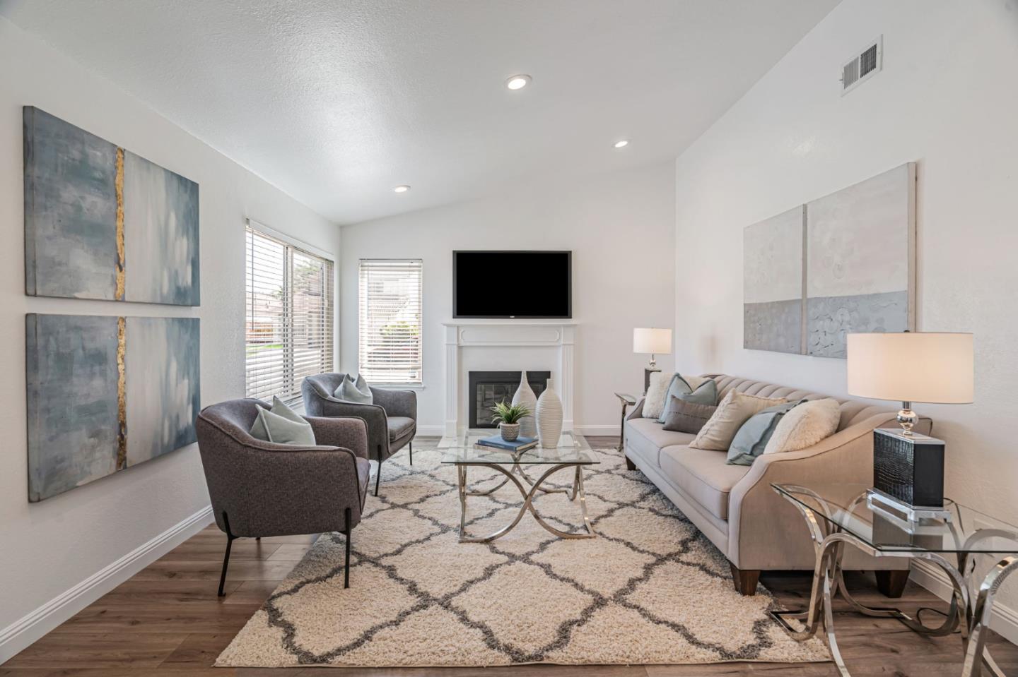 Detail Gallery Image 5 of 26 For 3915 Jerabek Ct, San Jose,  CA 95136 - 3 Beds | 2 Baths