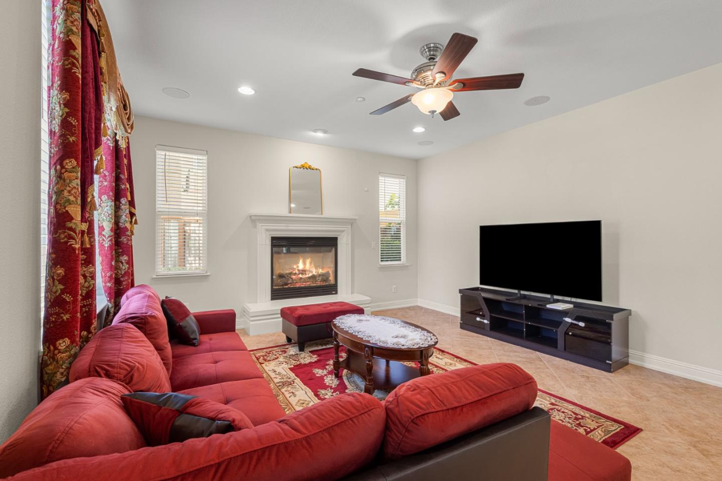 Detail Gallery Image 14 of 59 For 5871 Masoni Place, Gilroy,  CA 95020 - 4 Beds | 2/1 Baths