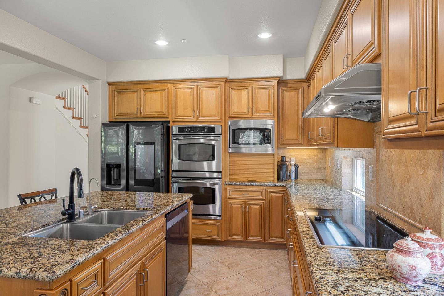 Detail Gallery Image 8 of 59 For 5871 Masoni Place, Gilroy,  CA 95020 - 4 Beds | 2/1 Baths