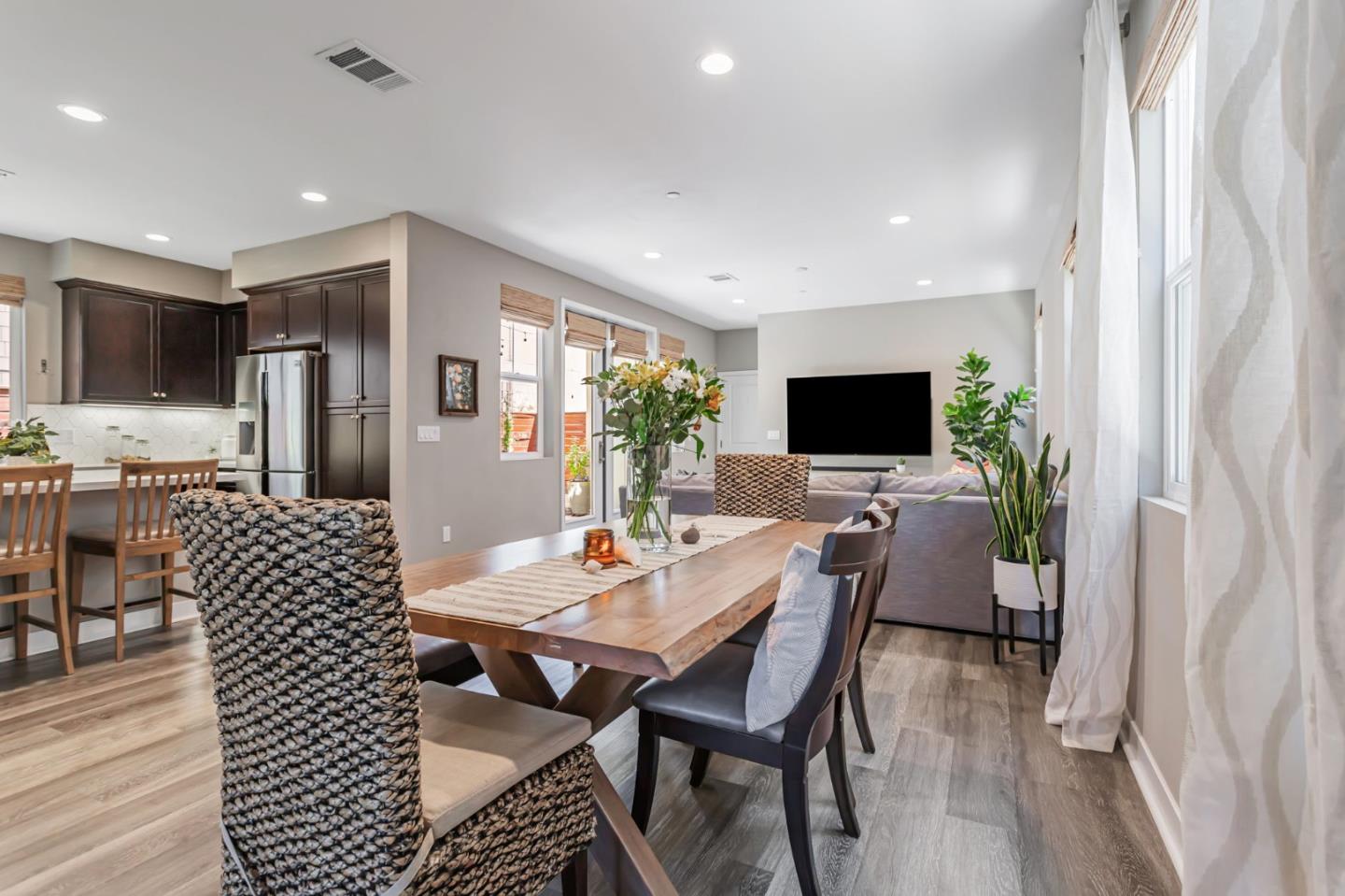 Detail Gallery Image 17 of 41 For 1020 Rodriguez St, Santa Cruz,  CA 95062 - 3 Beds | 2/1 Baths