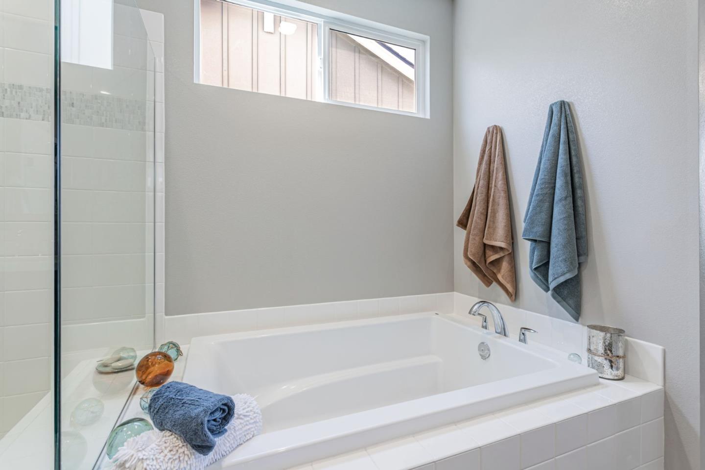 Detail Gallery Image 32 of 41 For 1020 Rodriguez St, Santa Cruz,  CA 95062 - 3 Beds | 2/1 Baths