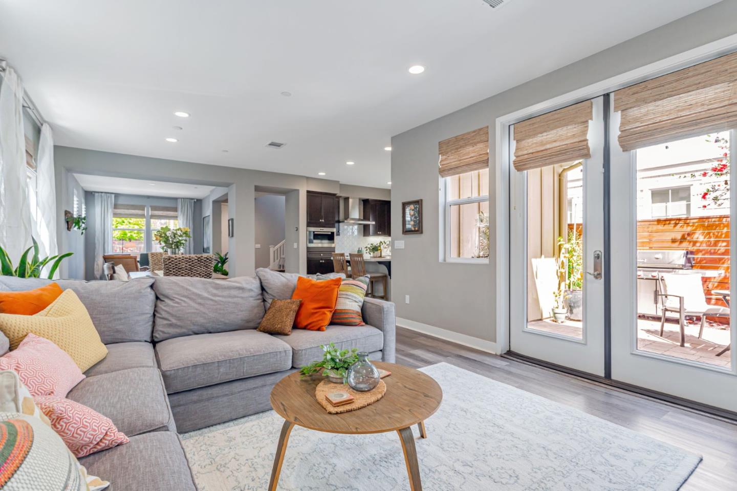 Detail Gallery Image 5 of 41 For 1020 Rodriguez St, Santa Cruz,  CA 95062 - 3 Beds | 2/1 Baths