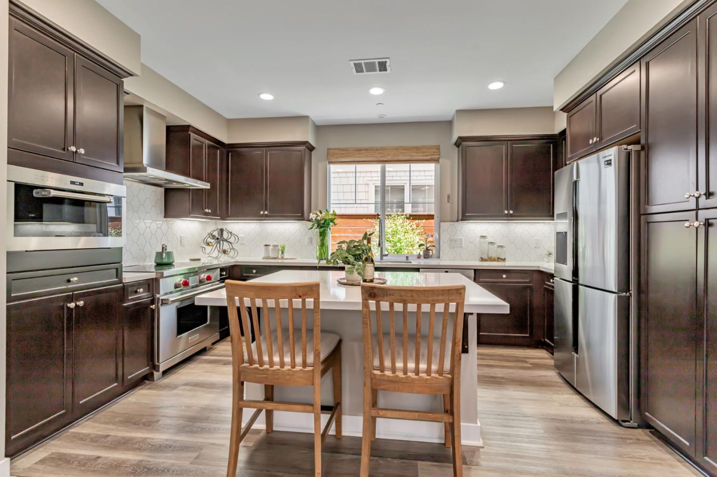 Detail Gallery Image 9 of 41 For 1020 Rodriguez St, Santa Cruz,  CA 95062 - 3 Beds | 2/1 Baths