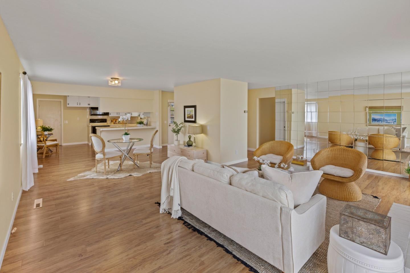 Detail Gallery Image 5 of 19 For 3155 Shuler Cir, Marina,  CA 93933 - 3 Beds | 2 Baths