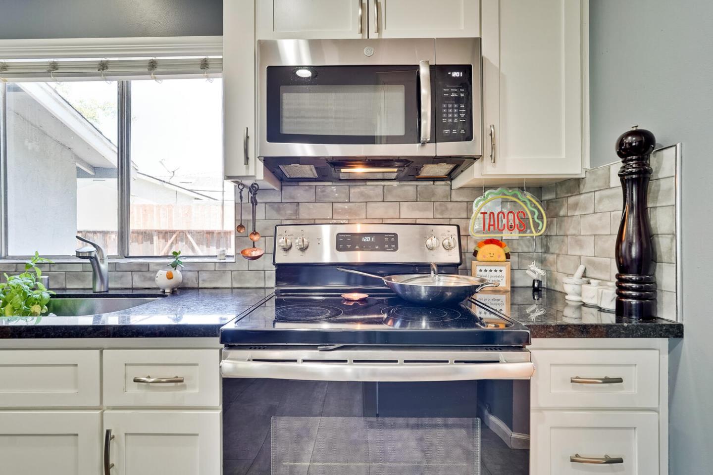 Detail Gallery Image 10 of 42 For 1756 Valhalla Ct, San Jose,  CA 95132 - 3 Beds | 2 Baths