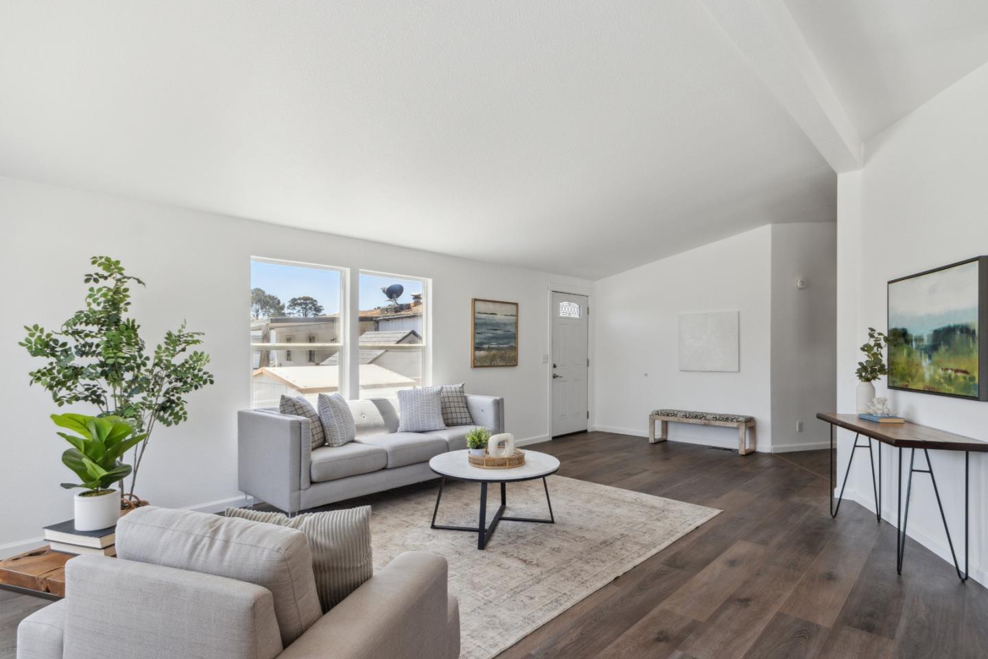 Detail Gallery Image 2 of 33 For 2565 Portola Dr #39,  Santa Cruz,  CA 95062 - 3 Beds | 2 Baths