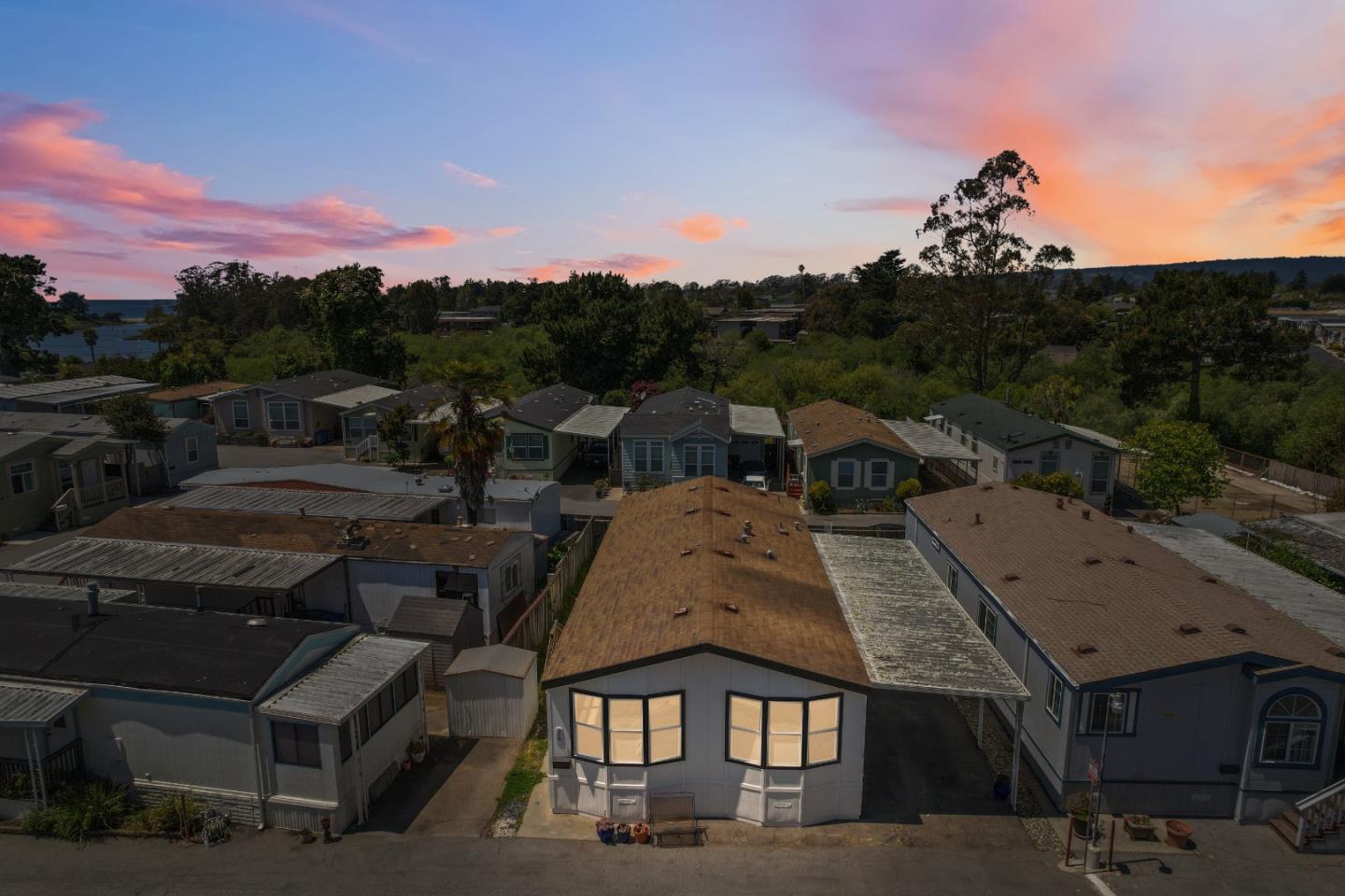 Detail Gallery Image 25 of 33 For 2565 Portola Dr #39,  Santa Cruz,  CA 95062 - 3 Beds | 2 Baths