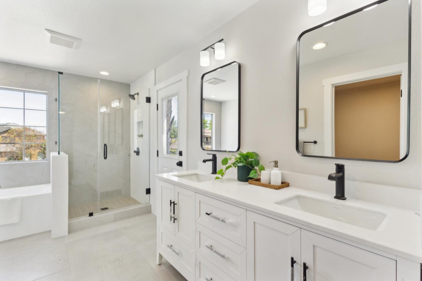 Detail Gallery Image 27 of 58 For 6371 Blackberry Ct, Gilroy,  CA 95020 - 5 Beds | 3 Baths