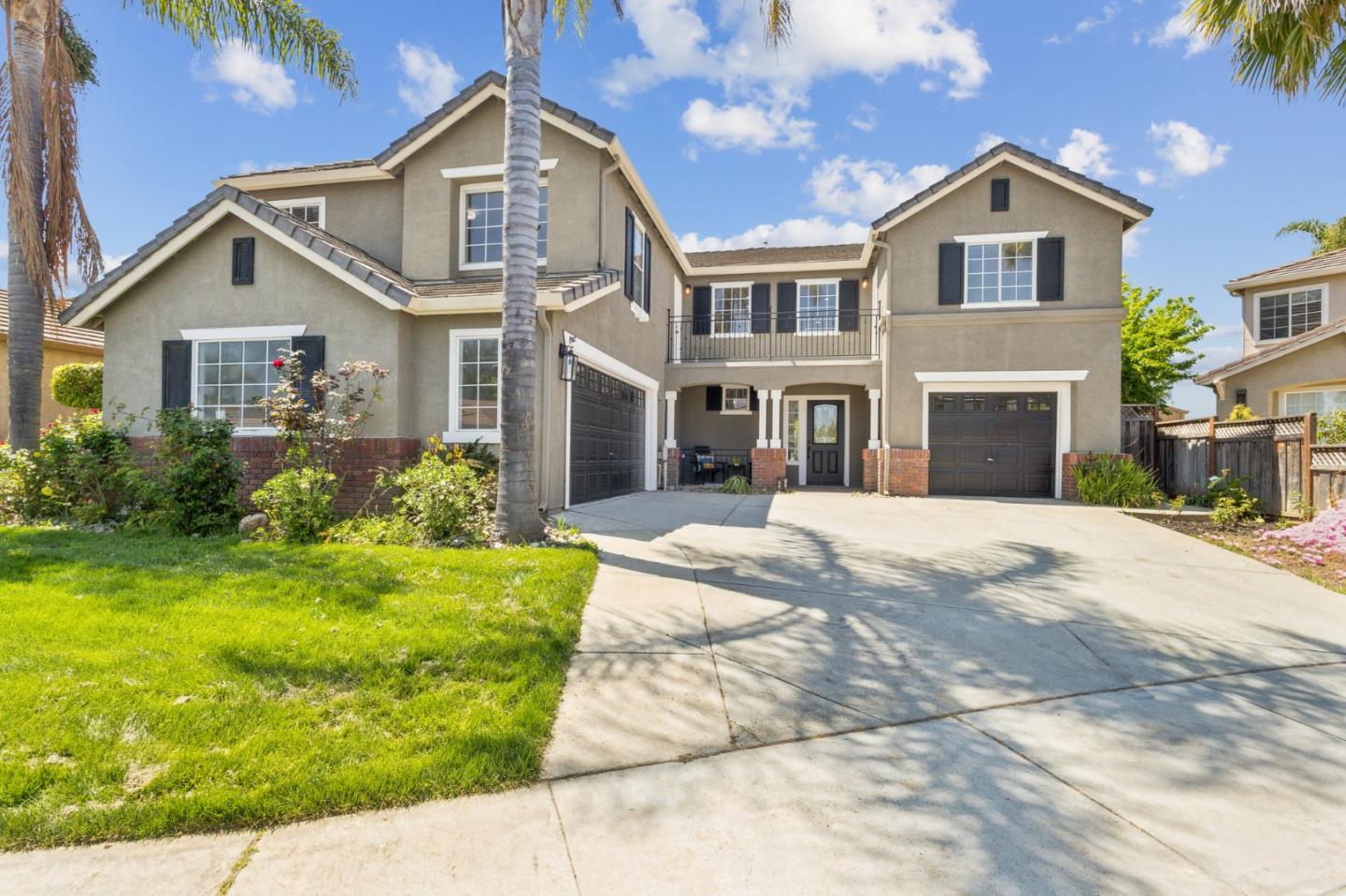 Detail Gallery Image 3 of 58 For 6371 Blackberry Ct, Gilroy,  CA 95020 - 5 Beds | 3 Baths