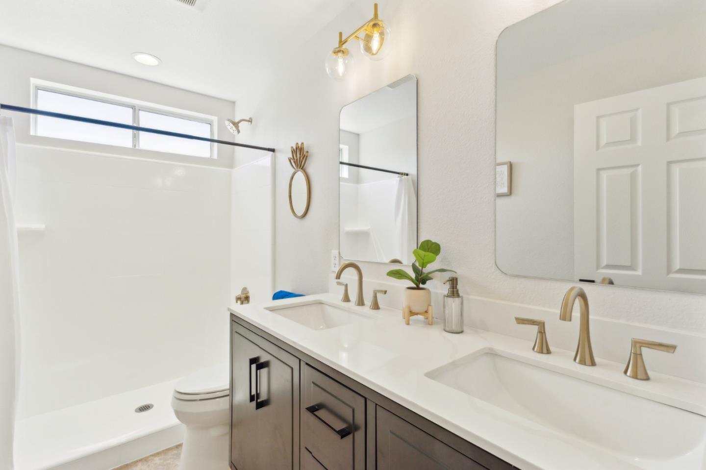Detail Gallery Image 41 of 58 For 6371 Blackberry Ct, Gilroy,  CA 95020 - 5 Beds | 3 Baths