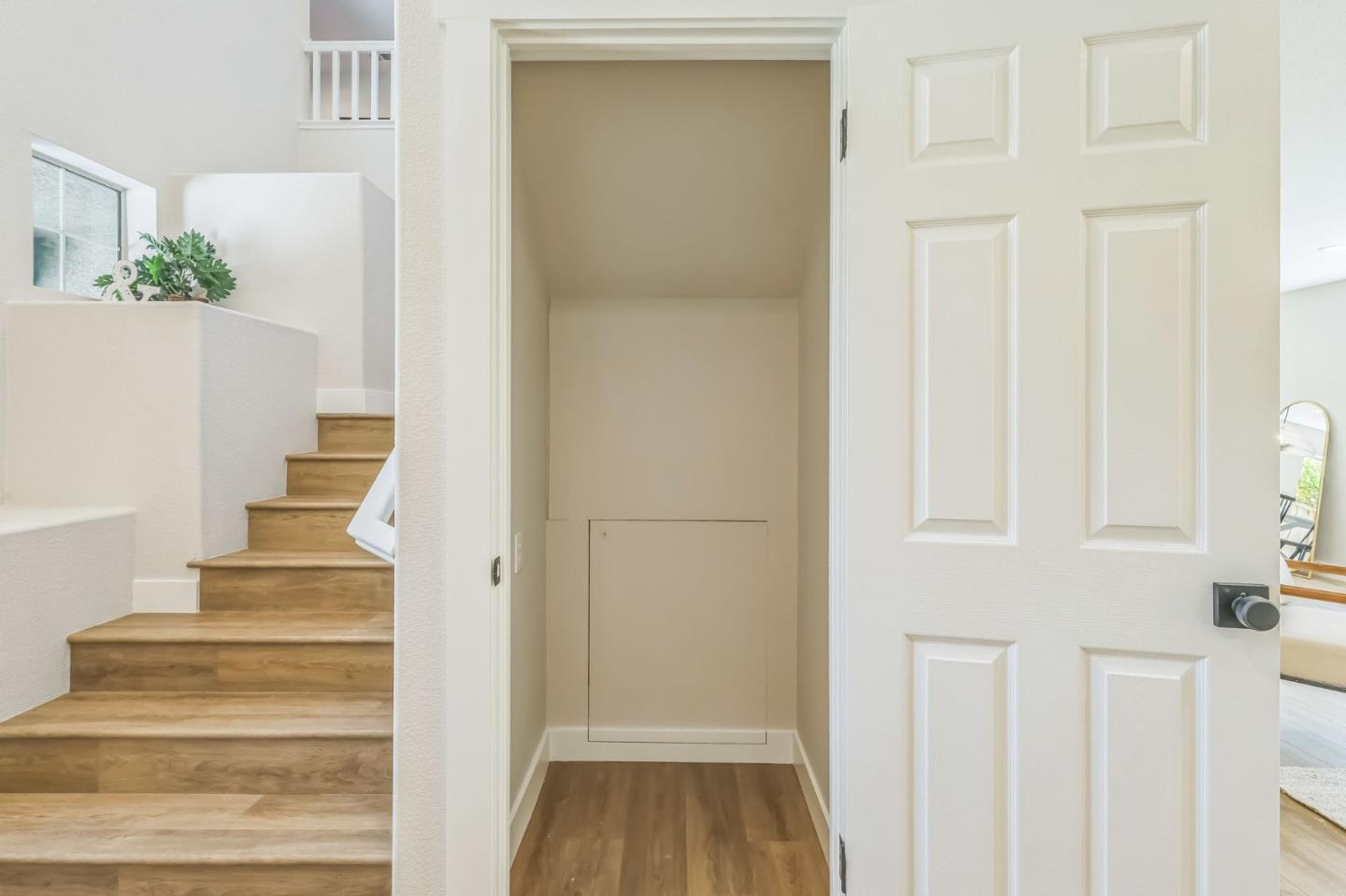 Detail Gallery Image 6 of 58 For 6371 Blackberry Ct, Gilroy,  CA 95020 - 5 Beds | 3 Baths