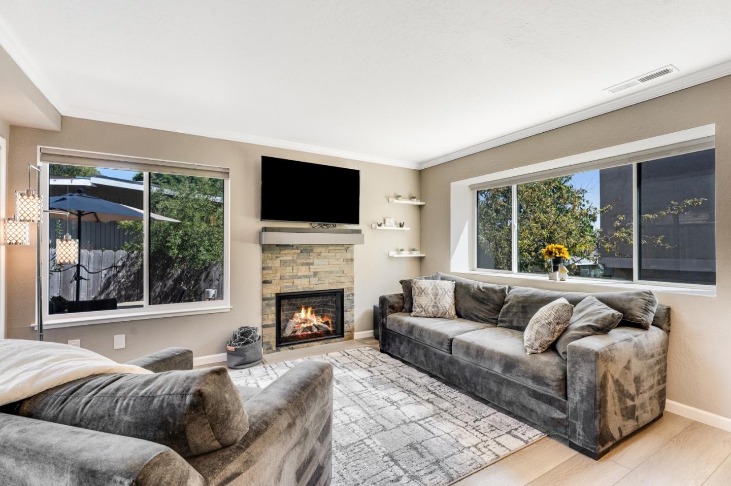 Detail Gallery Image 16 of 46 For 3054 Aptos Hill Ln, Aptos,  CA 95003 - 3 Beds | 2/1 Baths