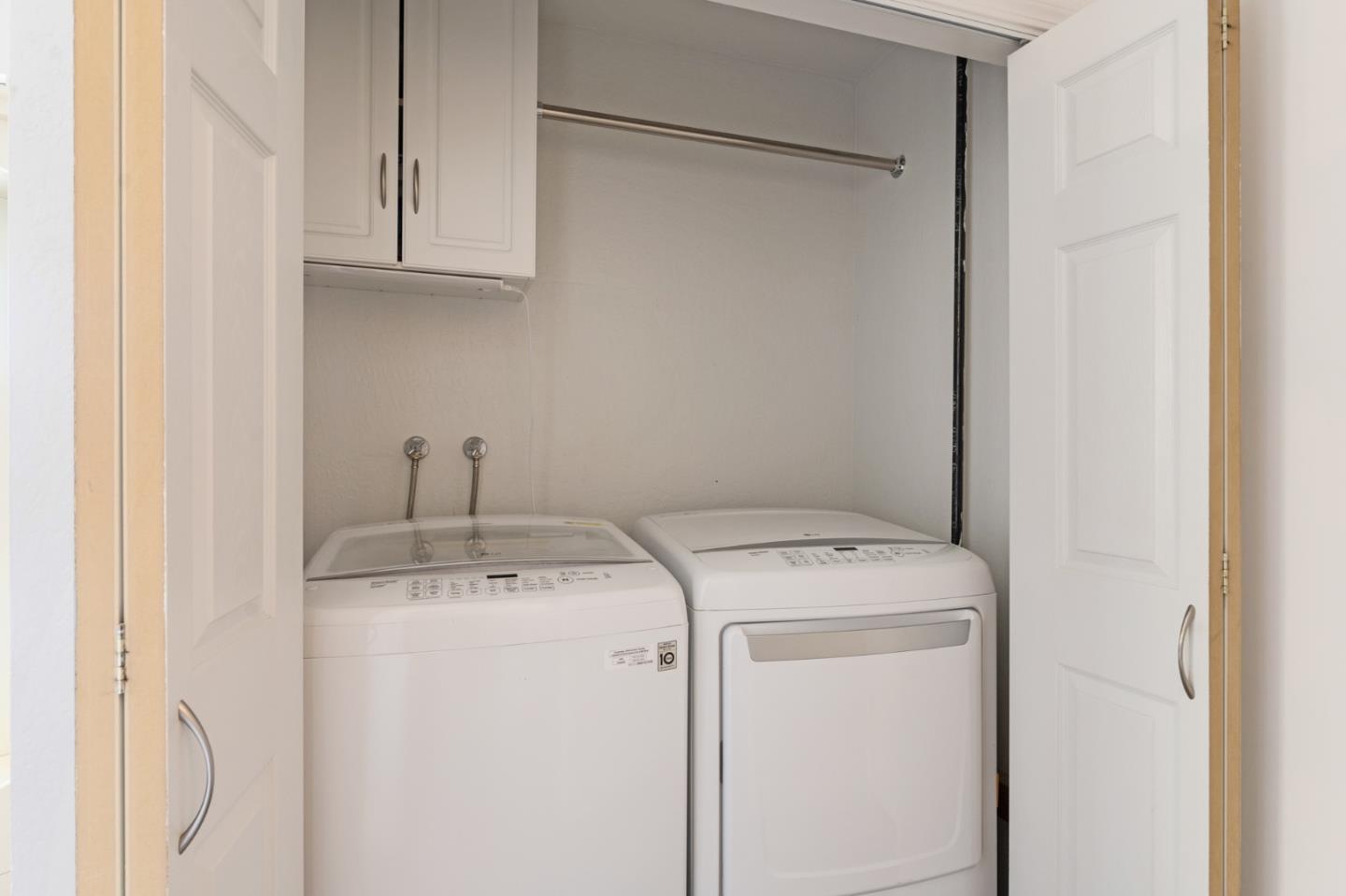 Detail Gallery Image 19 of 46 For 3054 Aptos Hill Ln, Aptos,  CA 95003 - 3 Beds | 2/1 Baths