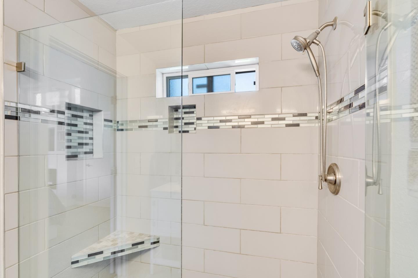 Detail Gallery Image 25 of 46 For 3054 Aptos Hill Ln, Aptos,  CA 95003 - 3 Beds | 2/1 Baths