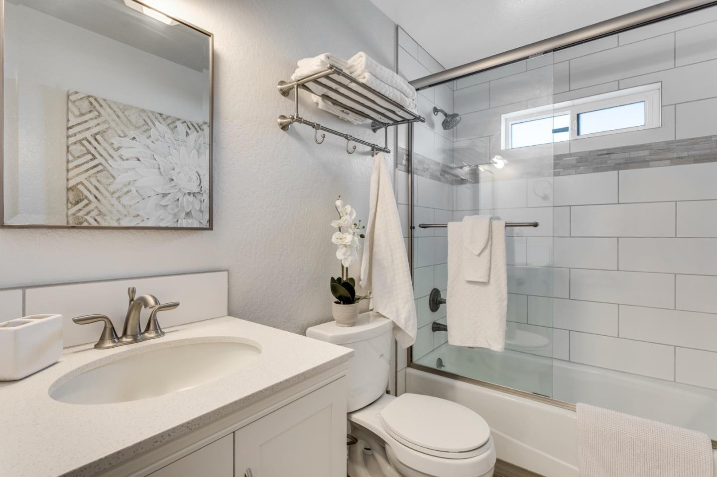 Detail Gallery Image 29 of 46 For 3054 Aptos Hill Ln, Aptos,  CA 95003 - 3 Beds | 2/1 Baths