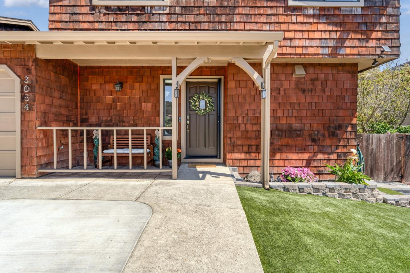 Detail Gallery Image 4 of 46 For 3054 Aptos Hill Ln, Aptos,  CA 95003 - 3 Beds | 2/1 Baths