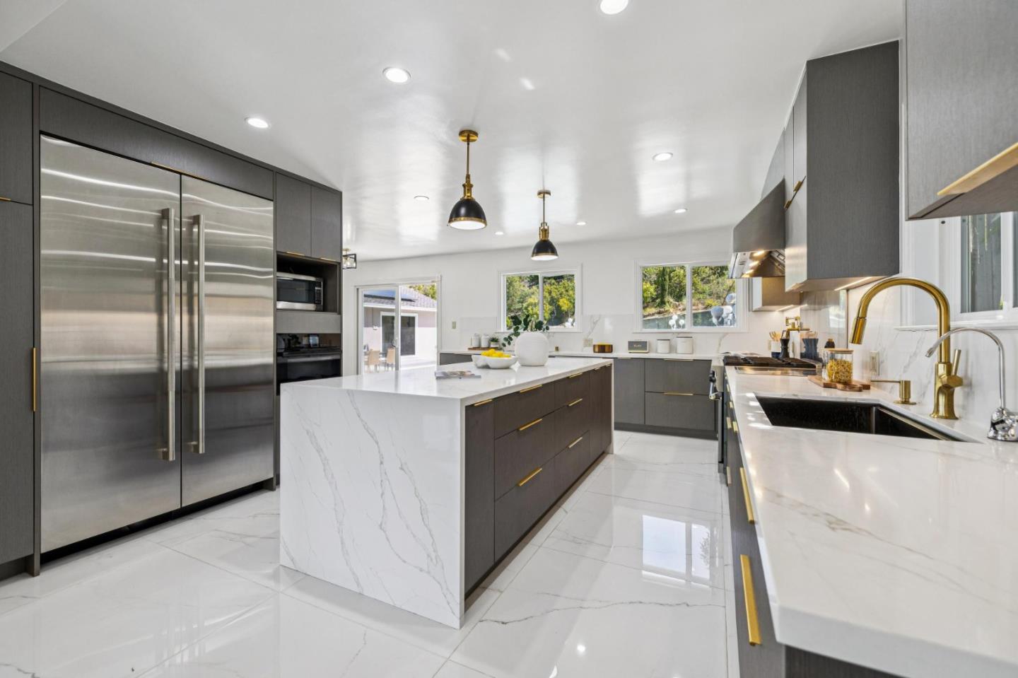 Detail Gallery Image 12 of 59 For 1209 Lake St, Millbrae,  CA 94030 - 6 Beds | 5/1 Baths