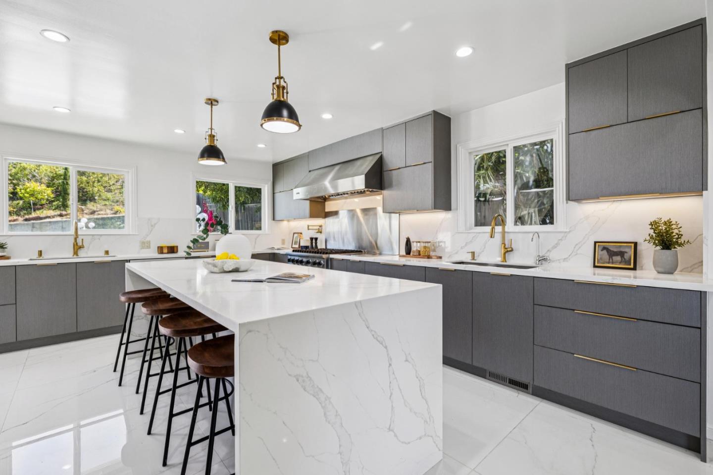 Detail Gallery Image 13 of 59 For 1209 Lake St, Millbrae,  CA 94030 - 6 Beds | 5/1 Baths