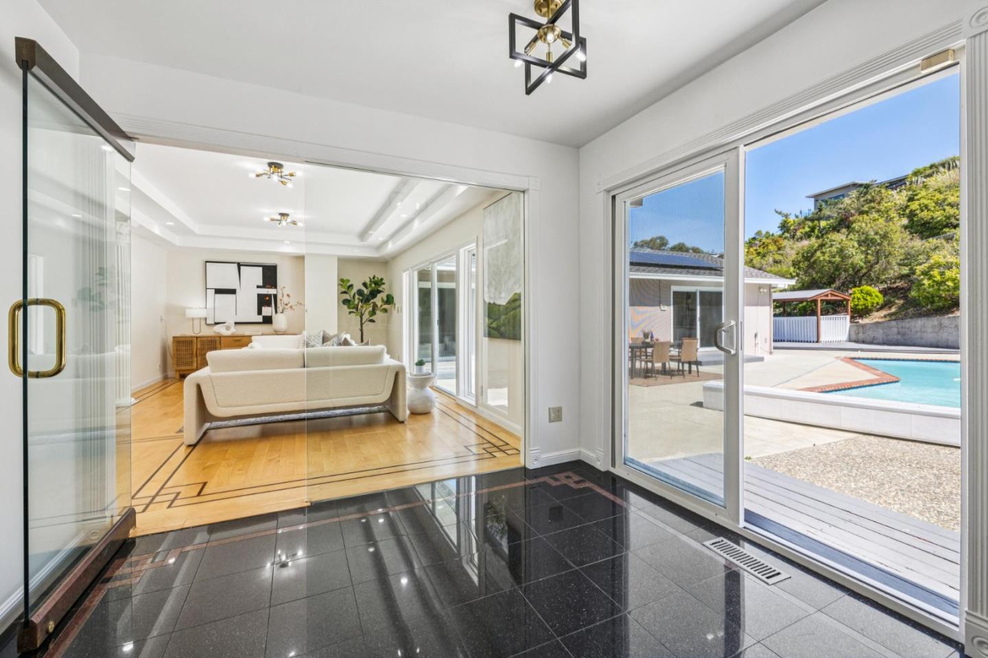 Detail Gallery Image 17 of 59 For 1209 Lake St, Millbrae,  CA 94030 - 6 Beds | 5/1 Baths