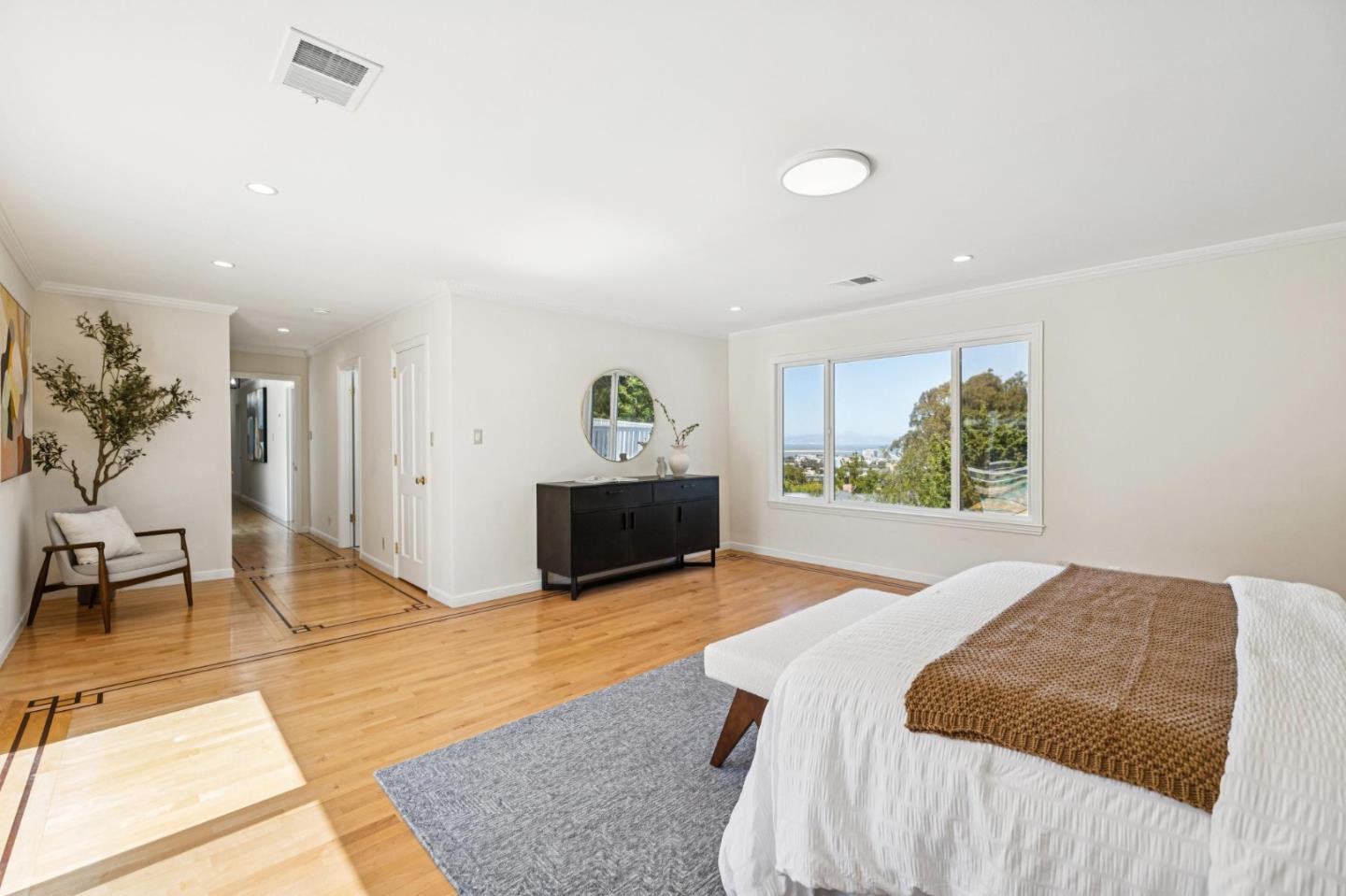 Detail Gallery Image 24 of 59 For 1209 Lake St, Millbrae,  CA 94030 - 6 Beds | 5/1 Baths