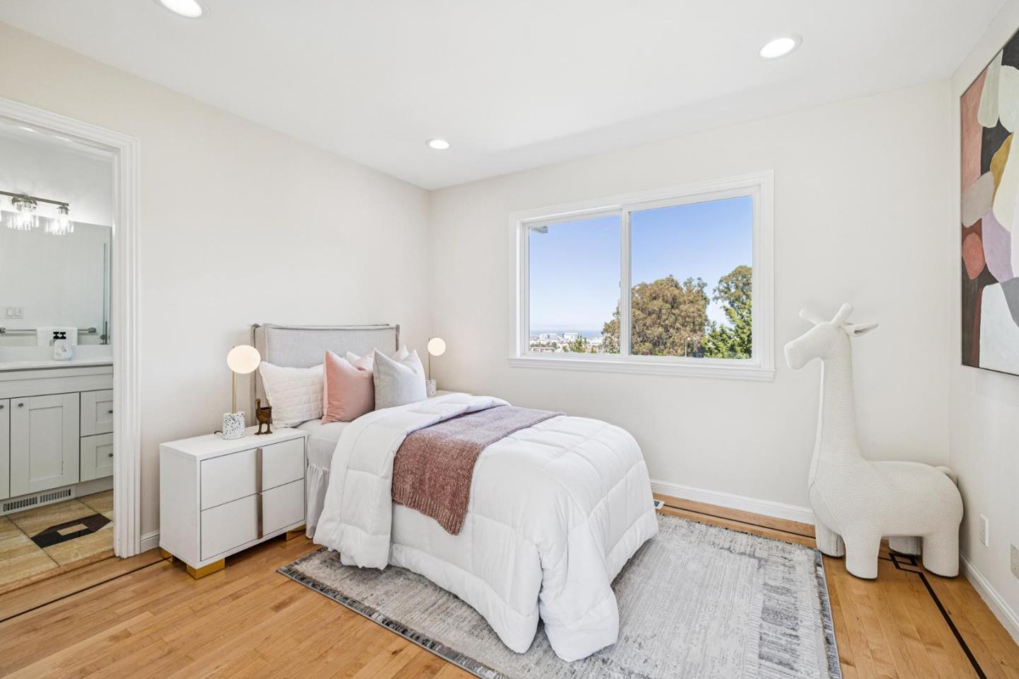 Detail Gallery Image 29 of 59 For 1209 Lake St, Millbrae,  CA 94030 - 6 Beds | 5/1 Baths